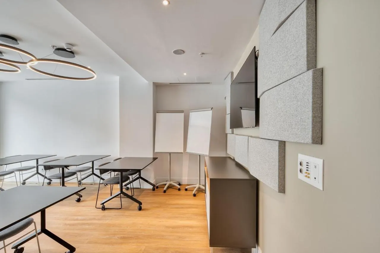 Holiday Inn Express - Madrid - Airport By Ihg