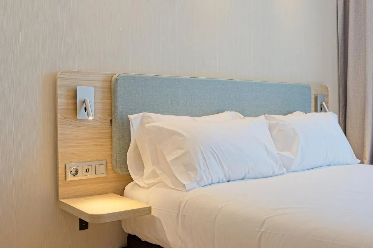 *** Hotel Holiday Inn Express - Madrid - Airport By Ihg Hiszpania