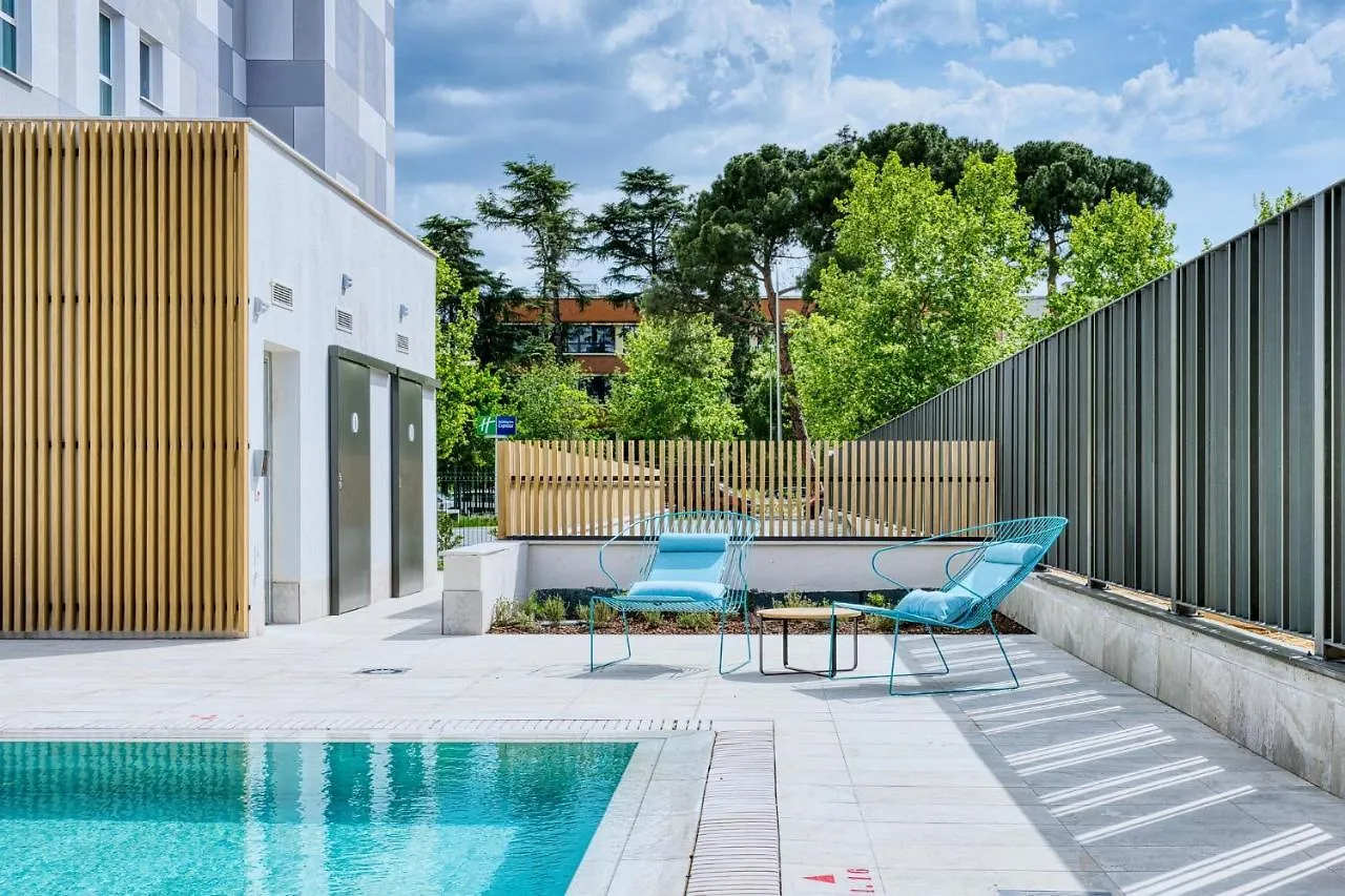 Holiday Inn Express - Madrid - Airport By Ihg 3*,  Hiszpania