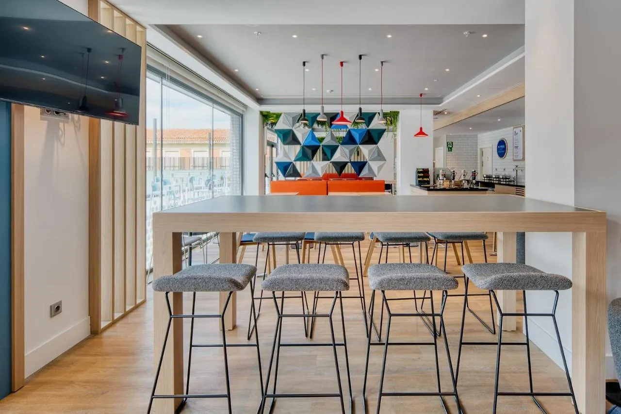Holiday Inn Express - Madrid - Airport By Ihg