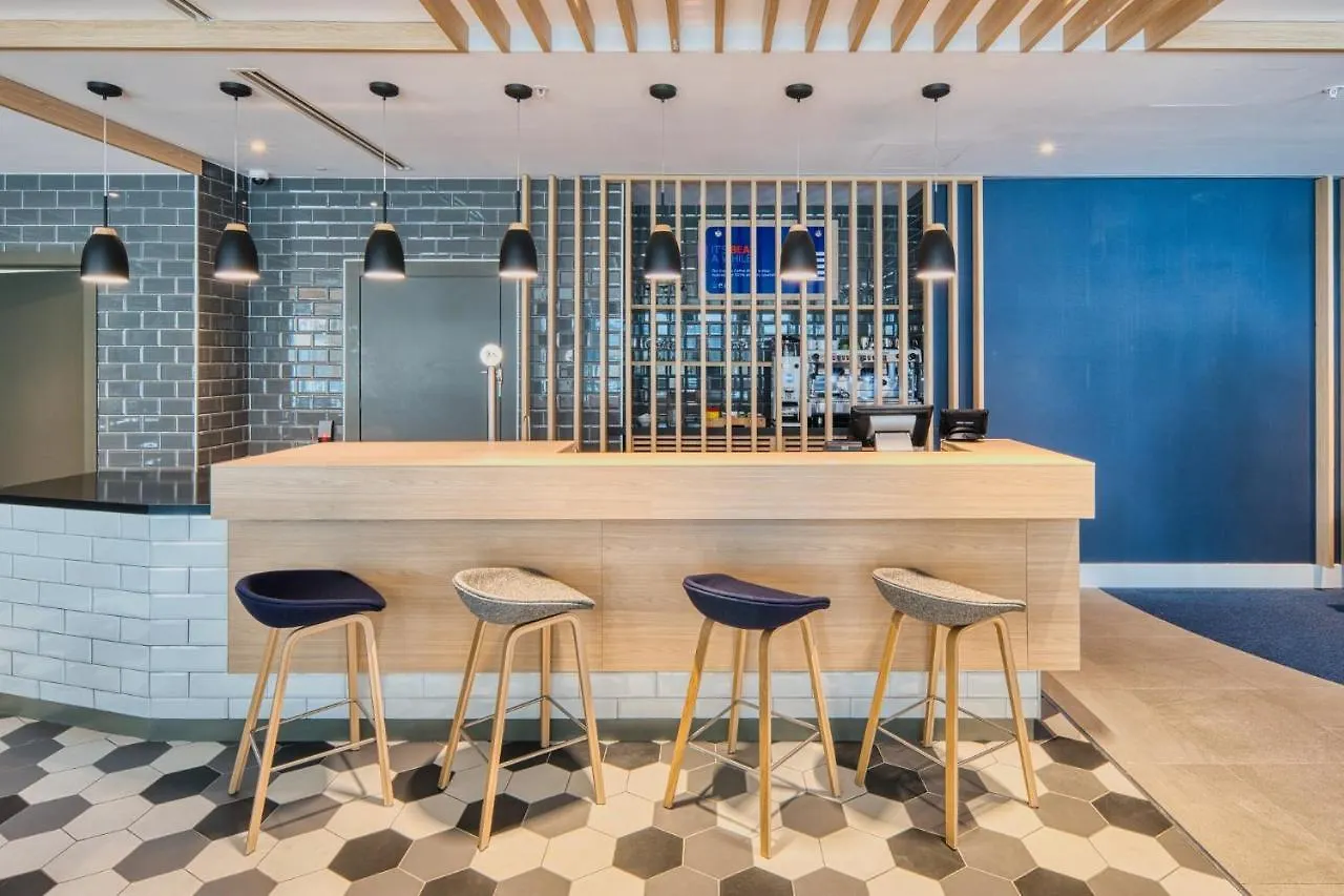 Holiday Inn Express - Madrid - Airport By Ihg